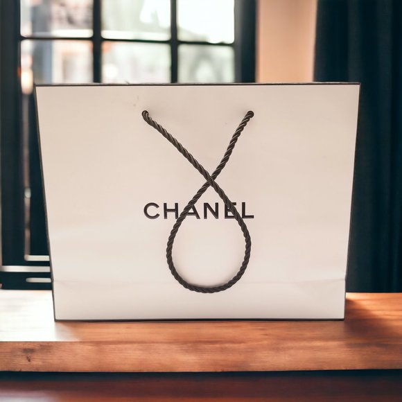 CHANEL Authentic Shopping Bag White & Black Signature Paper Gift Bag & Ribbon - Picture 4 of 9
